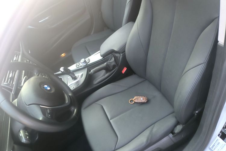 BMW 3 Series 2016 car image #19