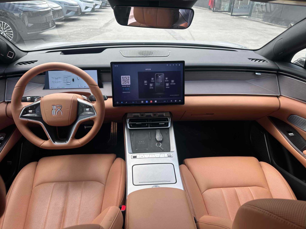 BYD HanL 2025 car image #8