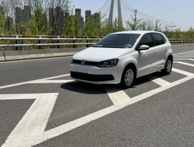 Volkswagen Polo 2018 Volkswagen Polo 2018 car image