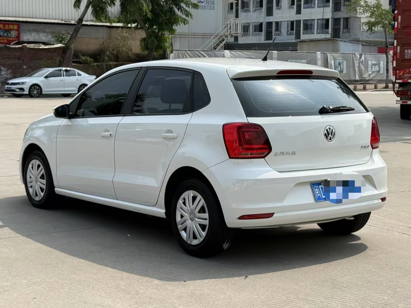 Volkswagen Polo 2017 car image #9