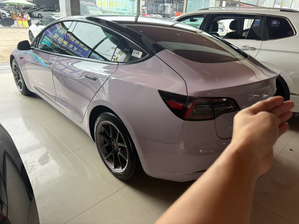 Tesla Model 3 2022 car image #2