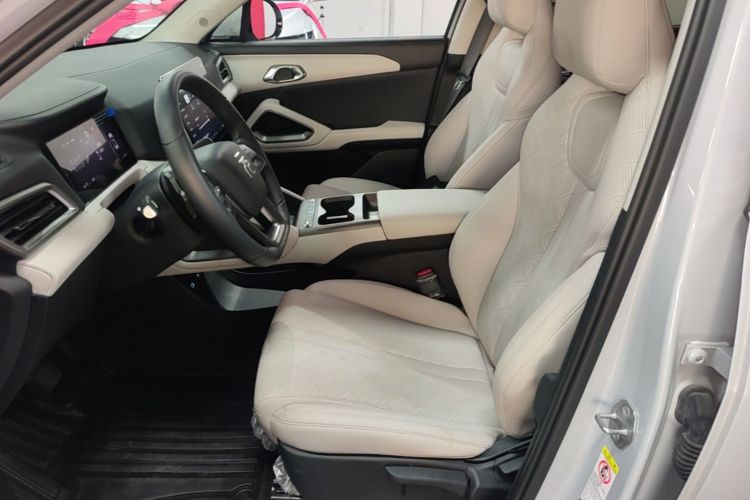 BYD YuanUP 2025 #17 BYD YuanUP 2025 car image #17