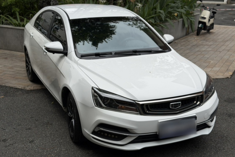 GEELY Emgrand 2019 #10 GEELY Emgrand 2019 car image #10