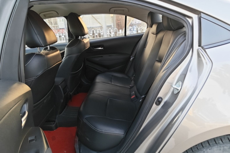 Toyota Corolla 2023 car image #13