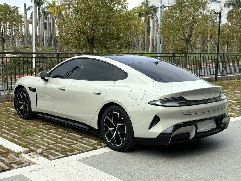 MI SU7 2024 car image #4