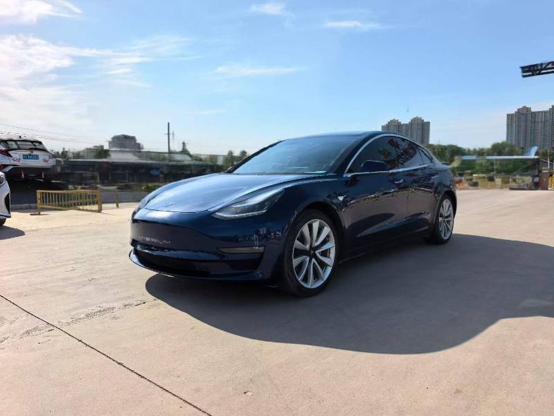 Tesla Model 3 2020 car image 