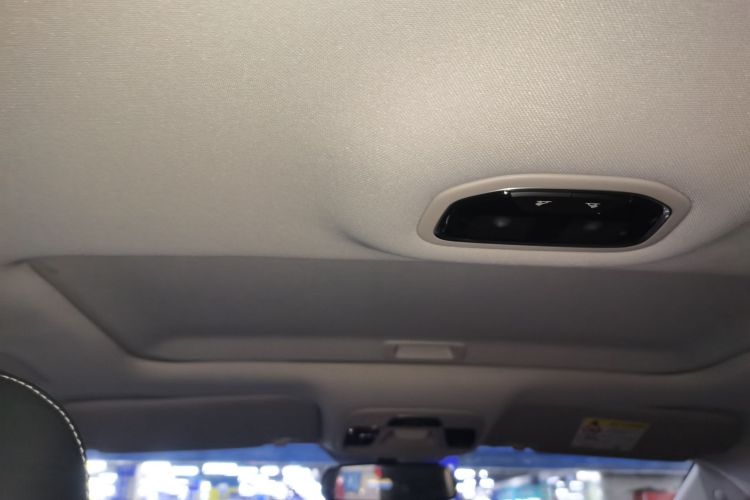 GEELY Emgrand 2021 изображение автомобиля #18