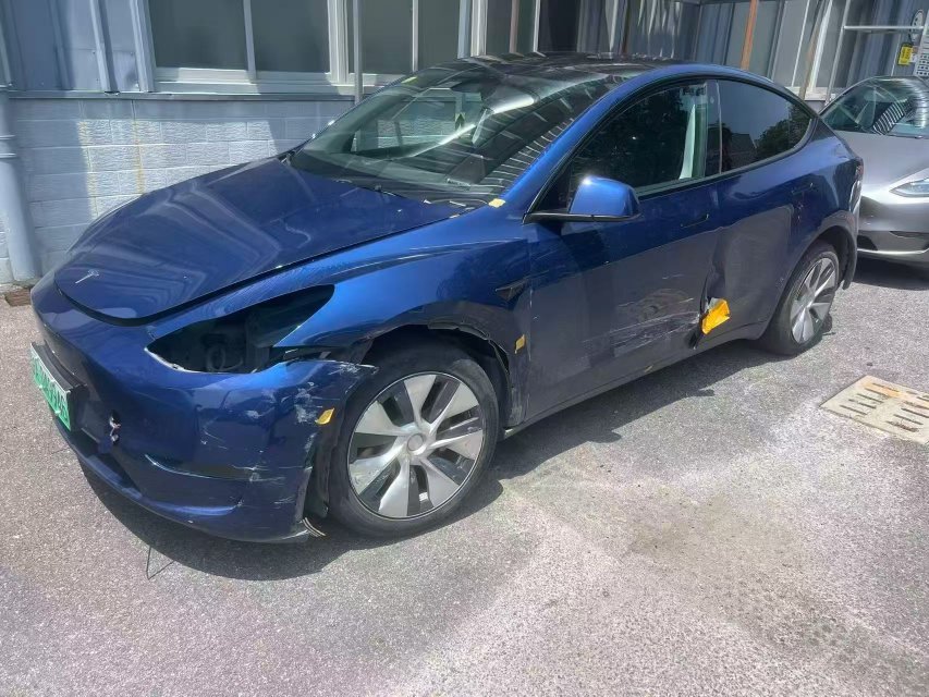 Tesla Model Y 2021 #4 Tesla Model Y 2021 car image #4