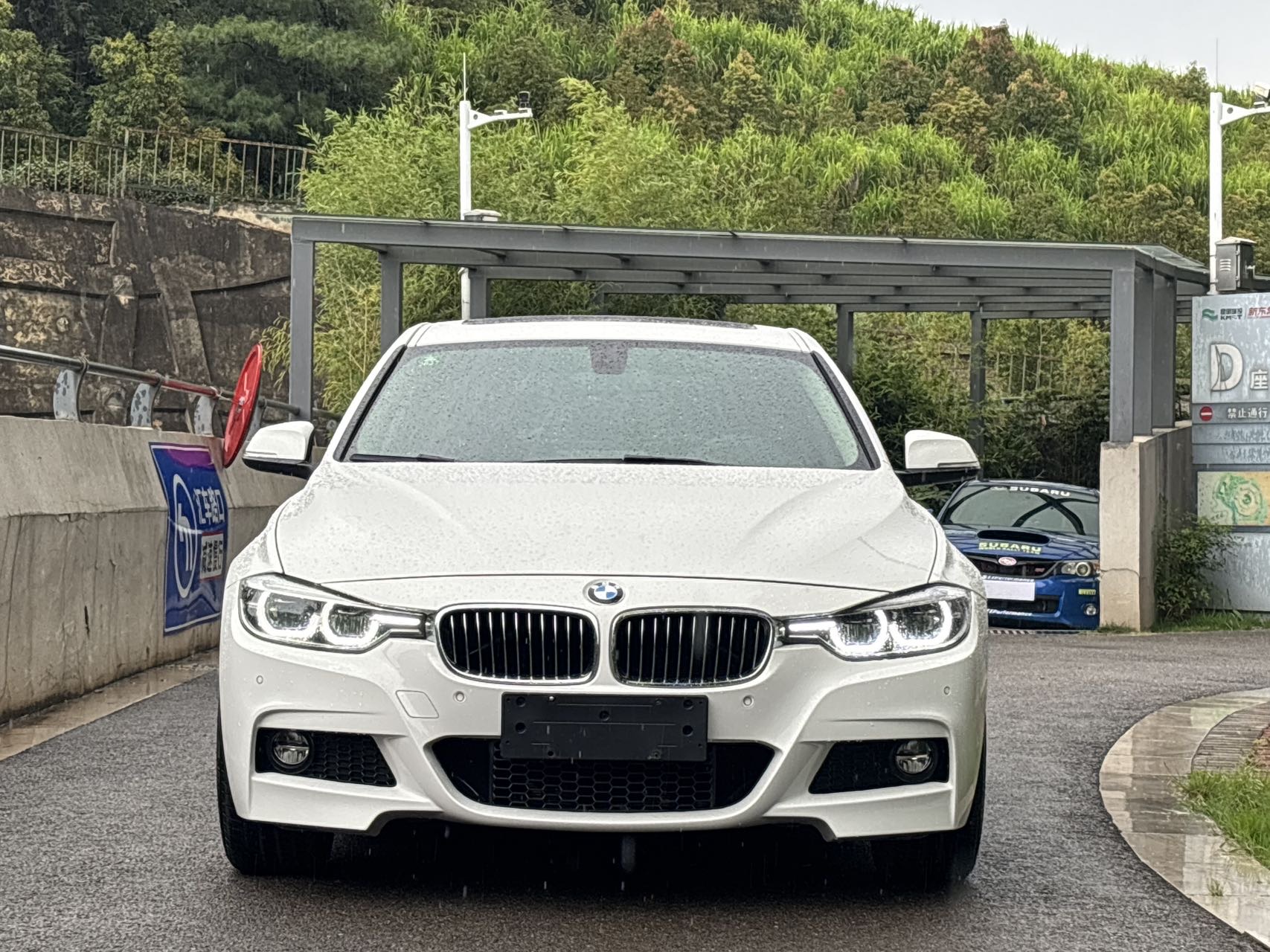 BMW 3 Series 2019 car image #2