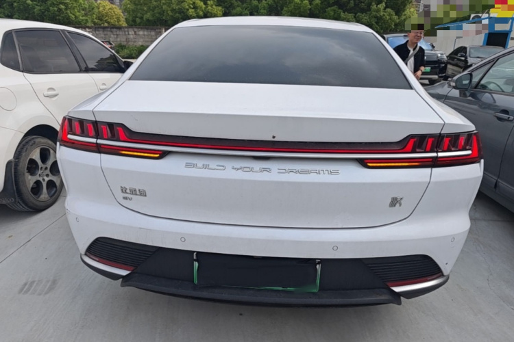 BYD Han 2002 imagen de coche #6