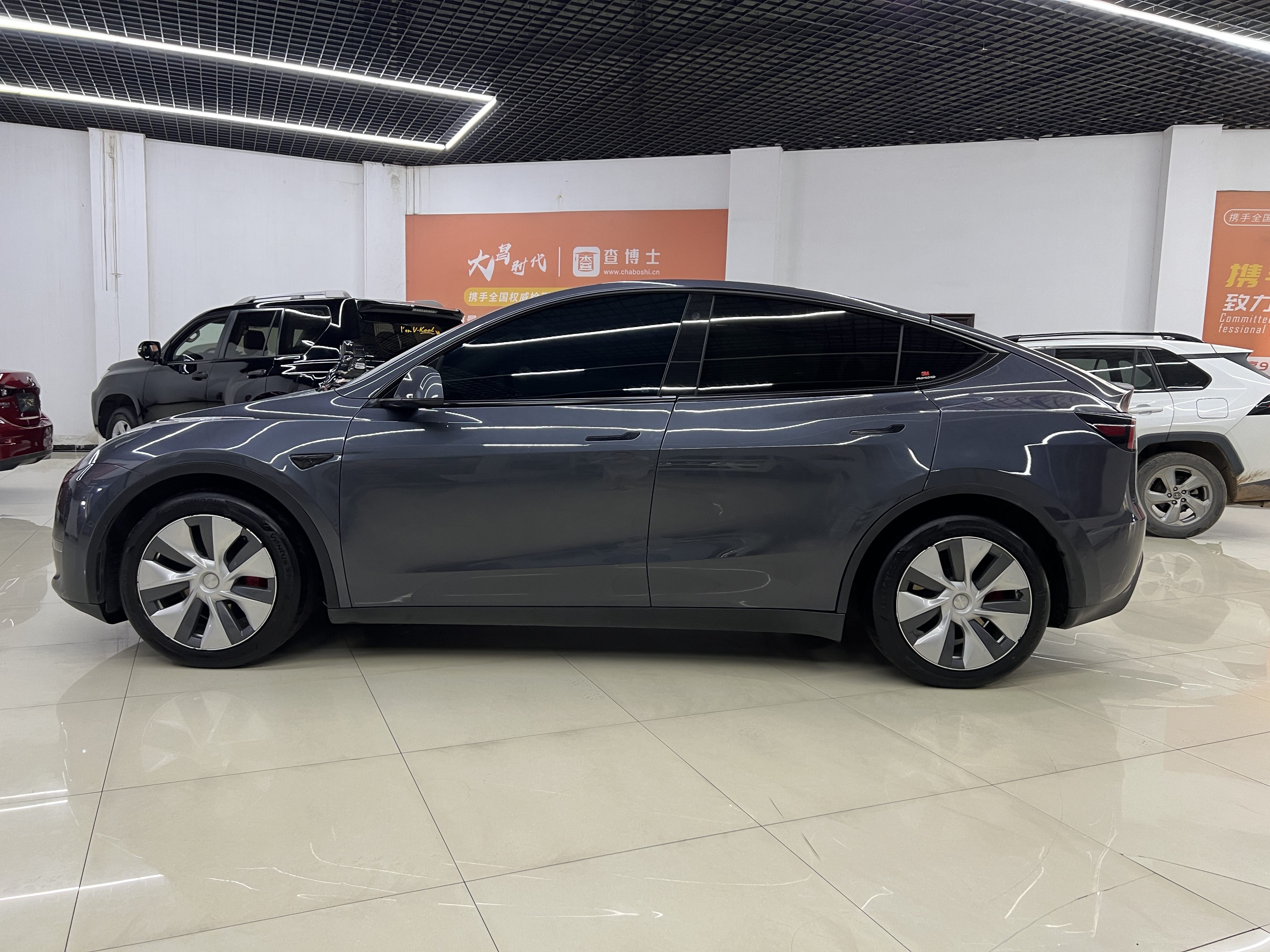 Tesla Model Y 2021 #9 Tesla Model Y 2021 immagine di auto #9