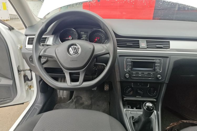 Volkswagen Bora 2018 car image #11