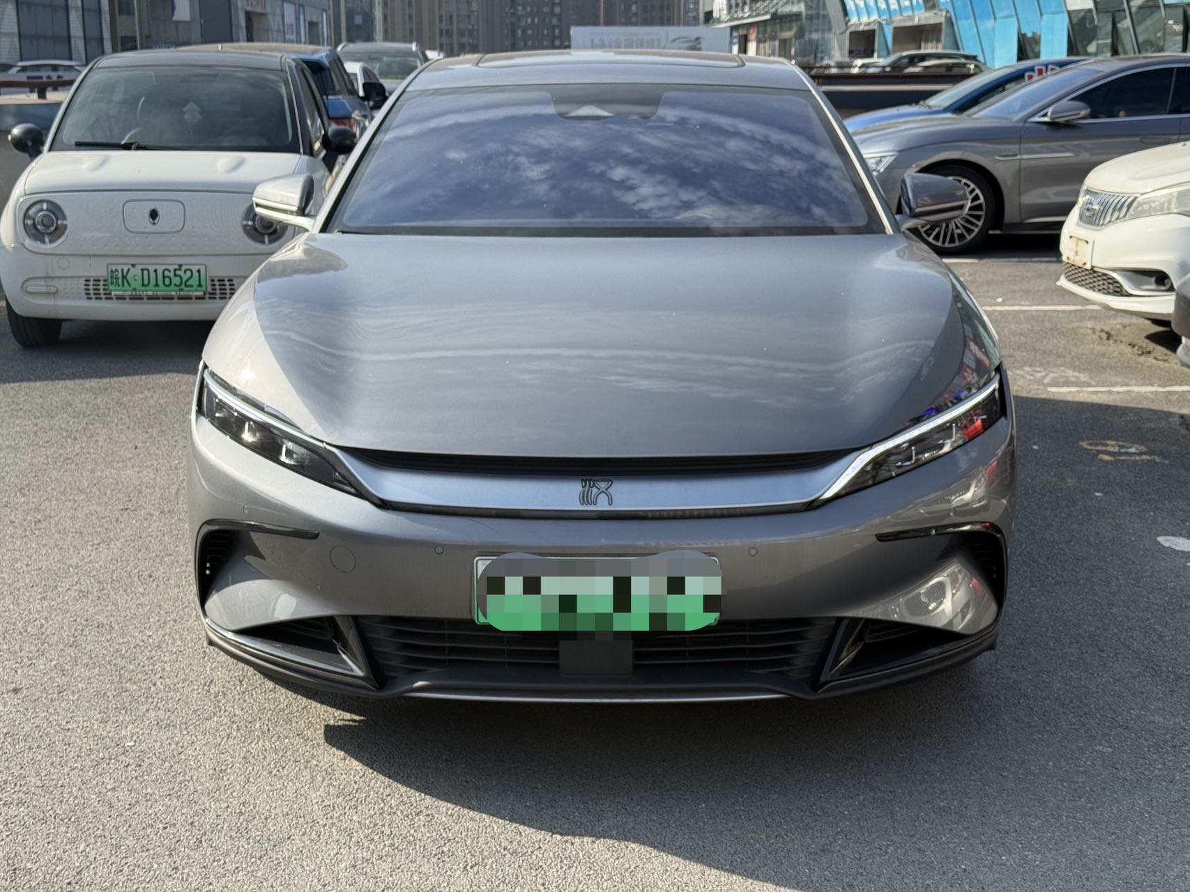 BYD Han 2023 #2 BYD Han 2023 car image #2