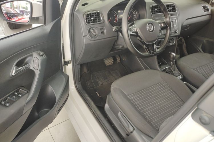 Volkswagen Polo 2016 #16 Volkswagen Polo 2016 car image #16