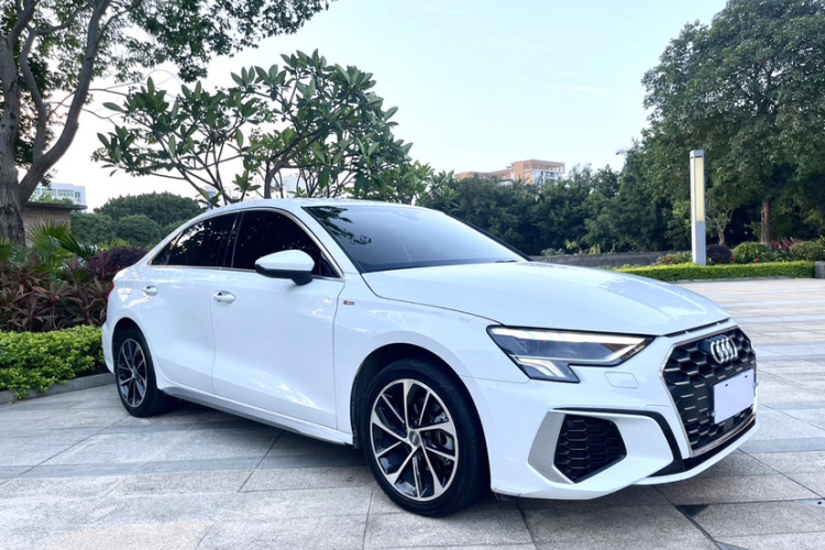 Audi A3 2021 car image #4