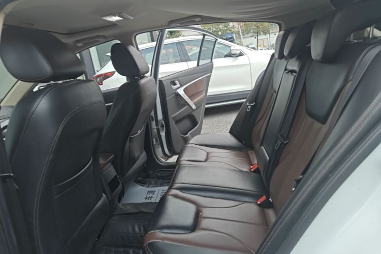 GEELY Emgrand 2017 #17 GEELY Emgrand 2017 car image #17