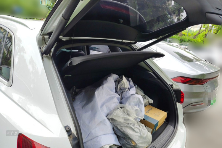 Audi Q3 2022 car image #21