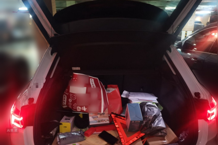 Audi Q3 2020 car image #21