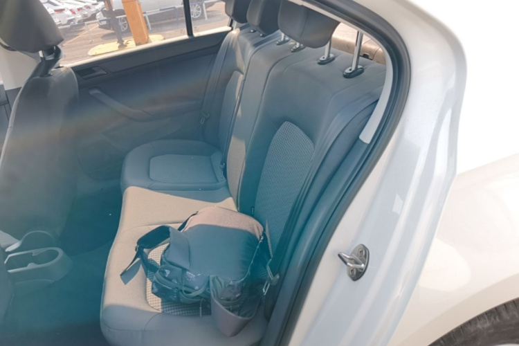 Volkswagen Santana 2022 car image #17