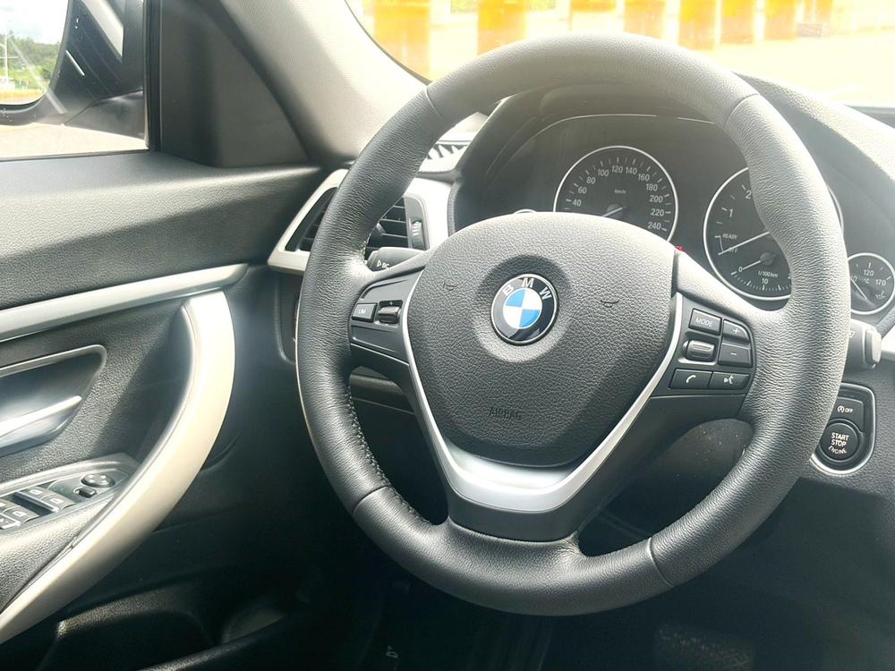 BMW 3 Series GT 2017 изображение автомобиля #10
