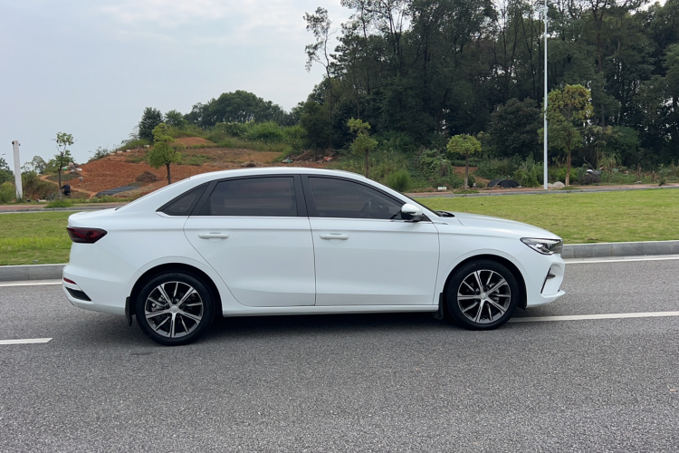 GEELY Emgrand 2024 #7 GEELY Emgrand 2024 car image #7