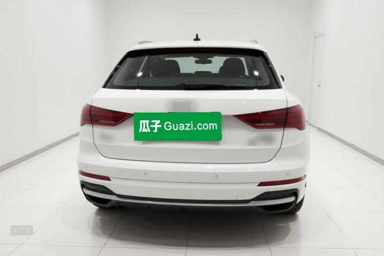 Audi Q3 2020 car image #6