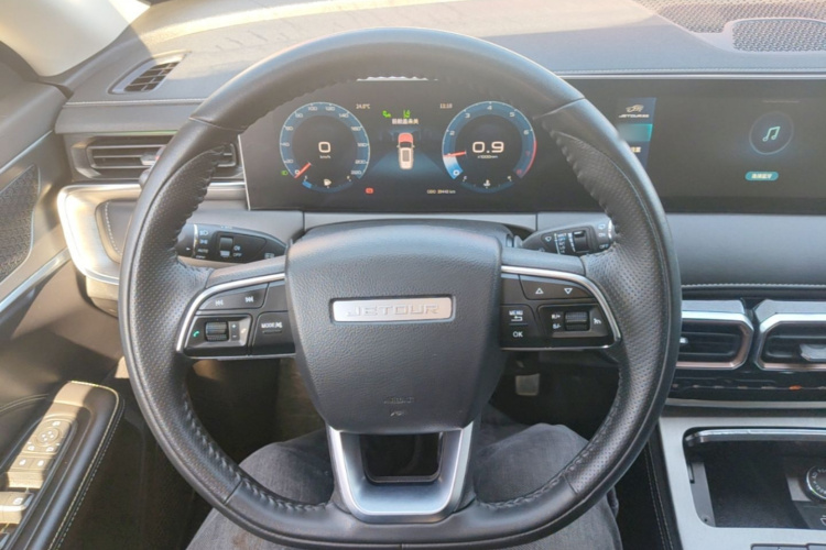 Jetour X70 PLUS 2022 #11 Jetour X70 PLUS 2022 car image #11