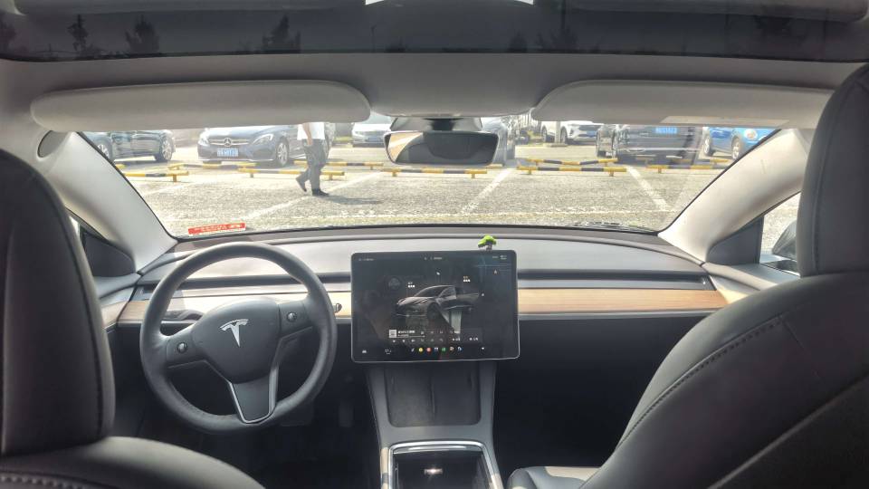 Tesla Model 3 2023 #8 Tesla Model 3 2023 car image #8