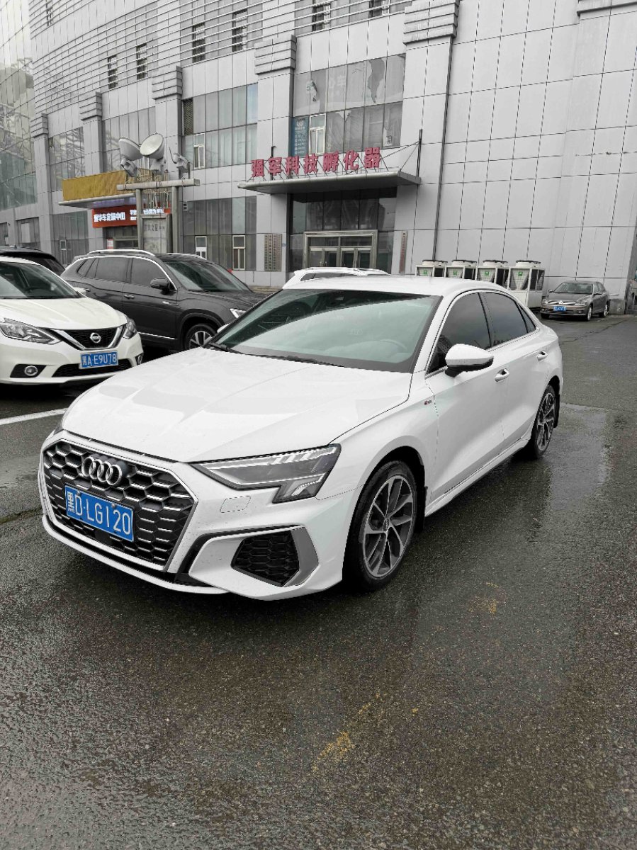 Audi A3 2022 car image 