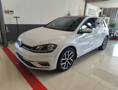 Volkswagen Golf 2020 Volkswagen Golf 2020 immagine di auto