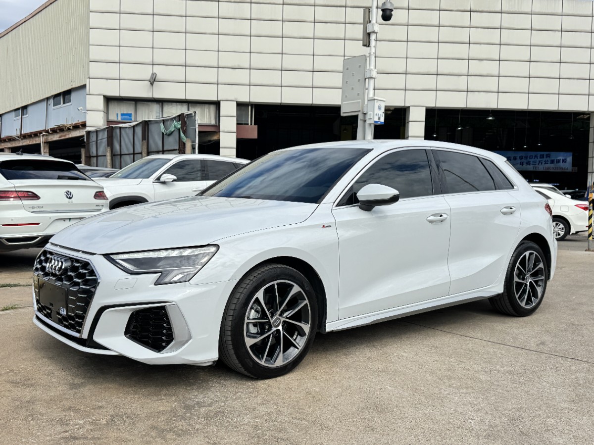 Audi A3 2022 Audi A3 2022 immagine di auto