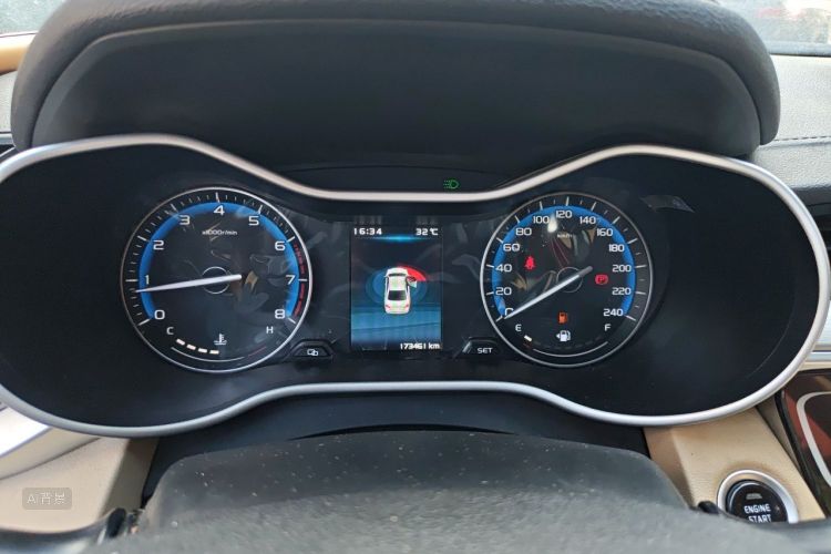 GEELY Emgrand 2018 car image #14
