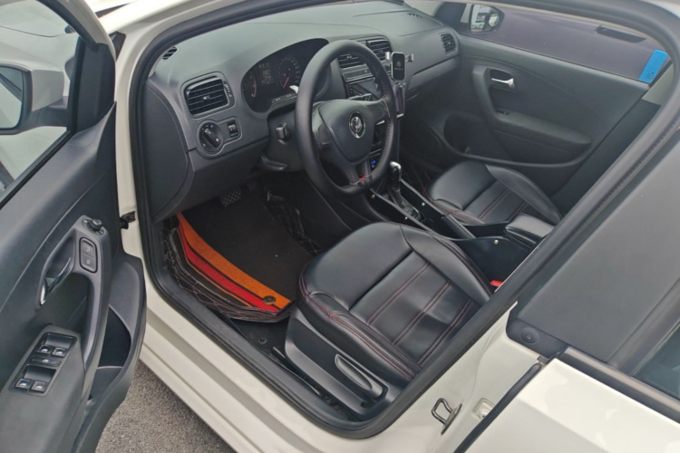 Volkswagen Polo 2017 #18 Volkswagen Polo 2017 car image #18
