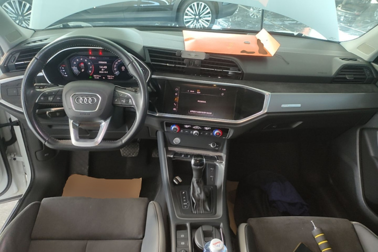 Audi Q3 2021 #10 Audi Q3 2021 car image #10