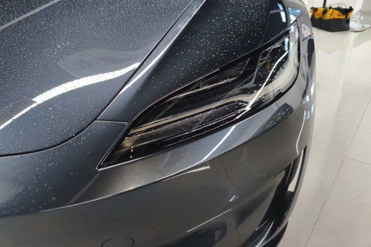 Tesla Model 3 2025 car image #23