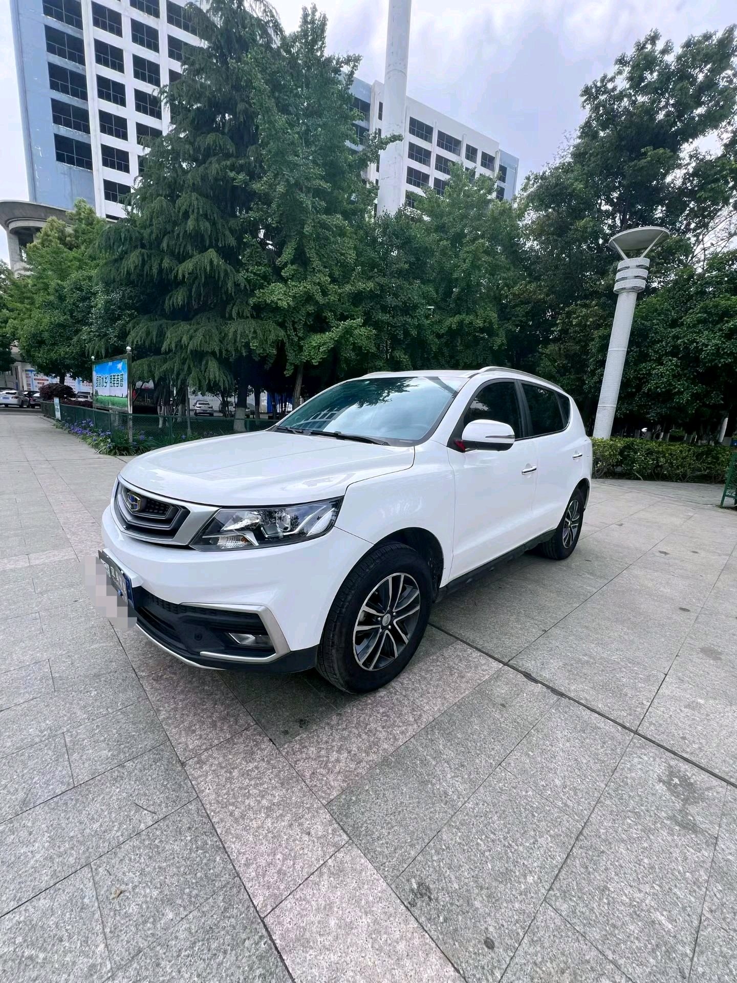 GEELY Vision X6 2019 car image 