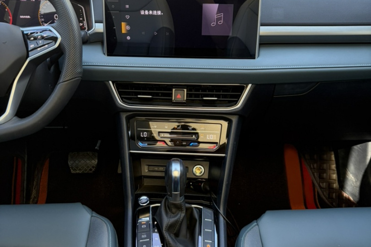Volkswagen Tharu 2024 #15 Volkswagen Tharu 2024 immagine di auto #15