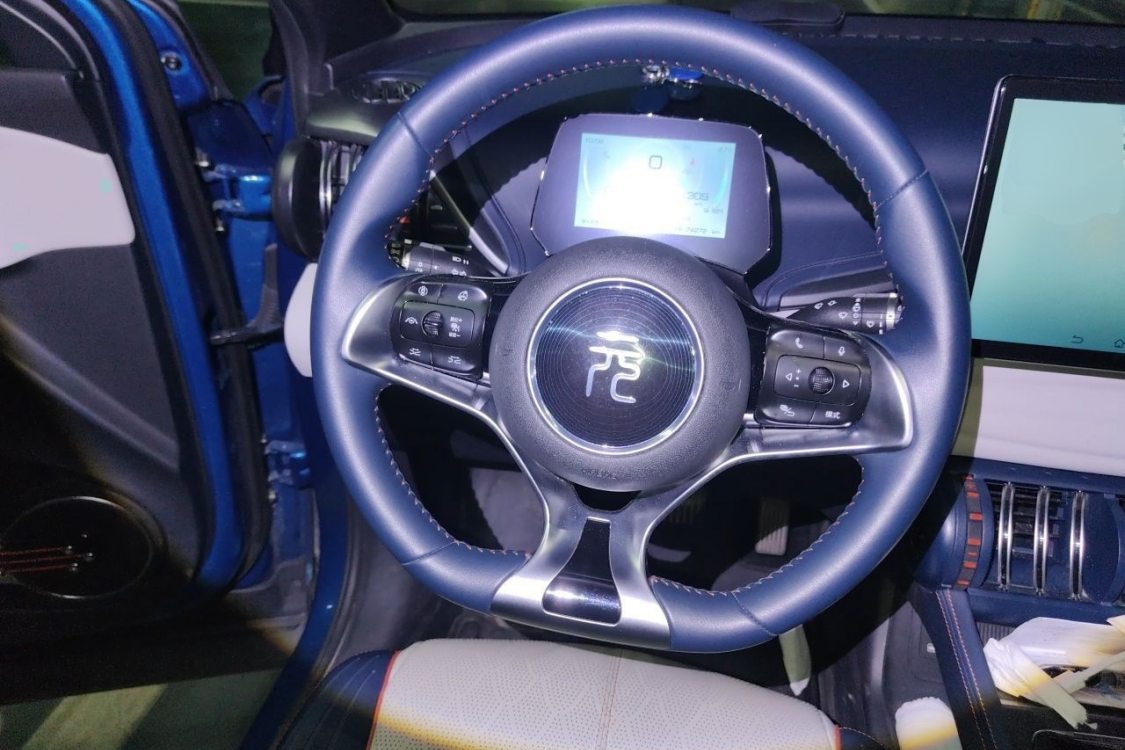 BYD Yuan Plus 2022 immagine di auto #22