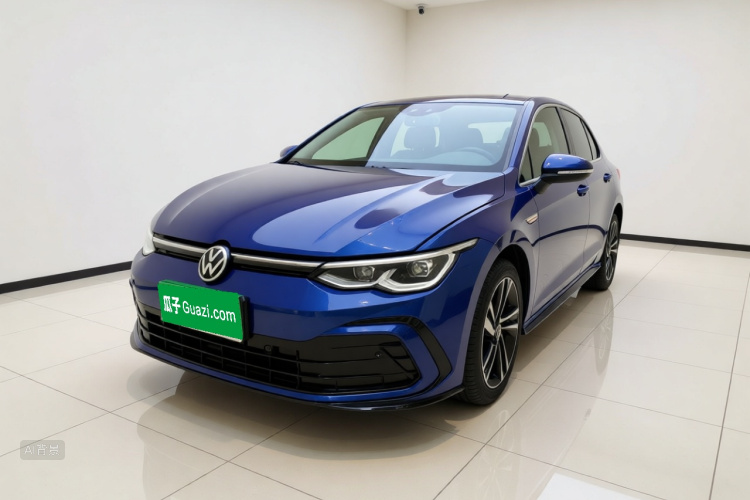 Volkswagen Golf 2021 car image #2