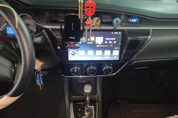 Toyota Corolla 2017 immagine di auto #13