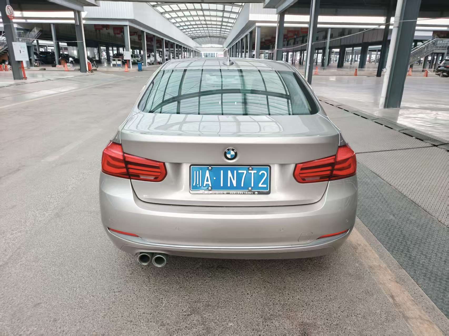 BMW 3 Series 2017 car image #2