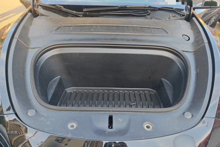 Tesla Model Y 2023 #22 Tesla Model Y 2023 car image #22