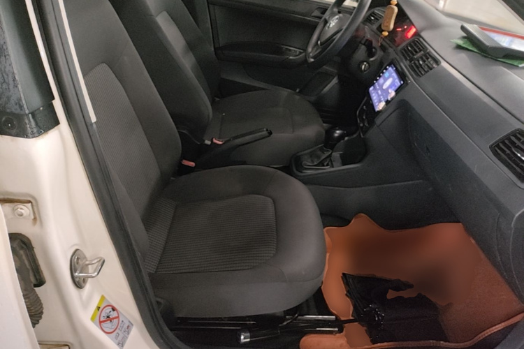 Volkswagen Santana 2018 car image #24