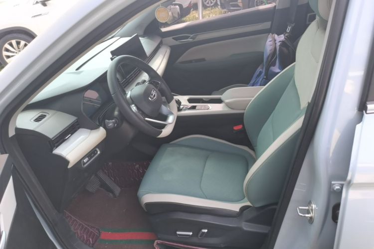 GEELY Emgrand L HiP 2022 صورة سيارة #15