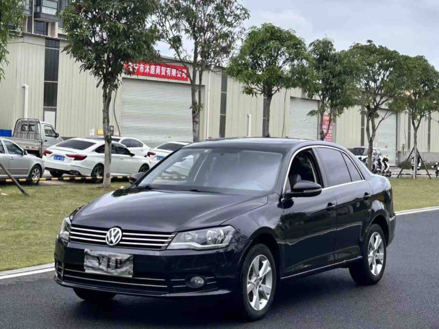 Volkswagen Bora 2014 Volkswagen Bora 2014 immagine di auto