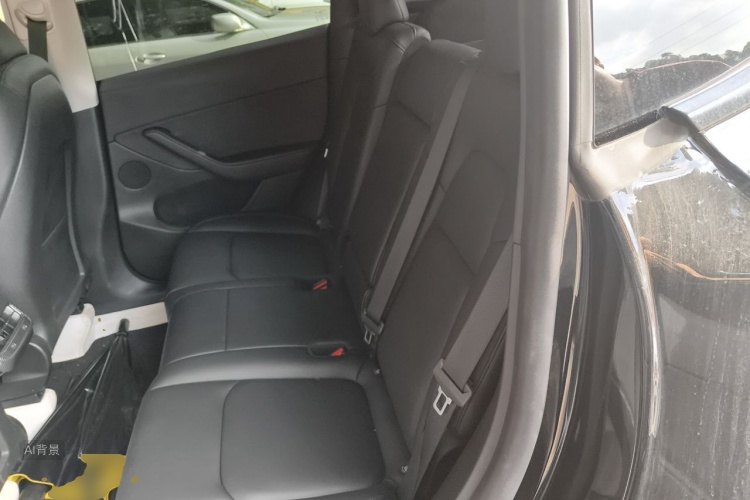 Tesla Model Y 2023 #19 Tesla Model Y 2023 car image #19