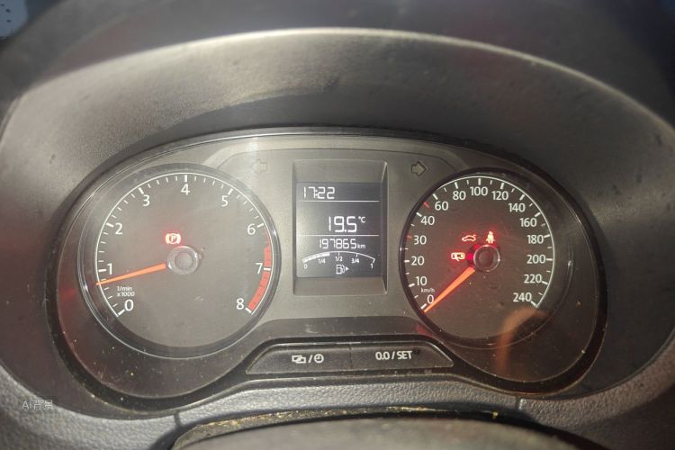 Volkswagen Polo 2016 car image #13