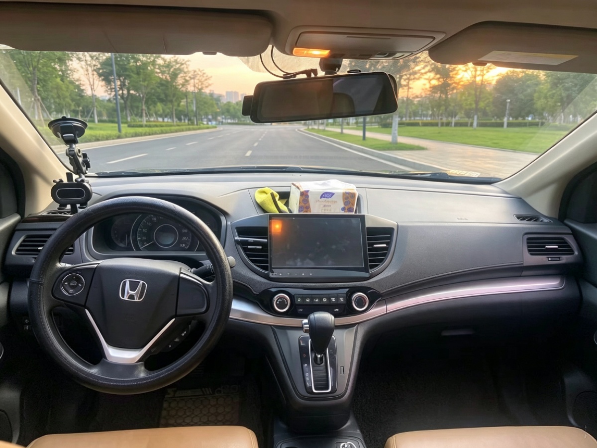 Honda CR-V 2017 #4 Honda CR-V 2017 car image #4