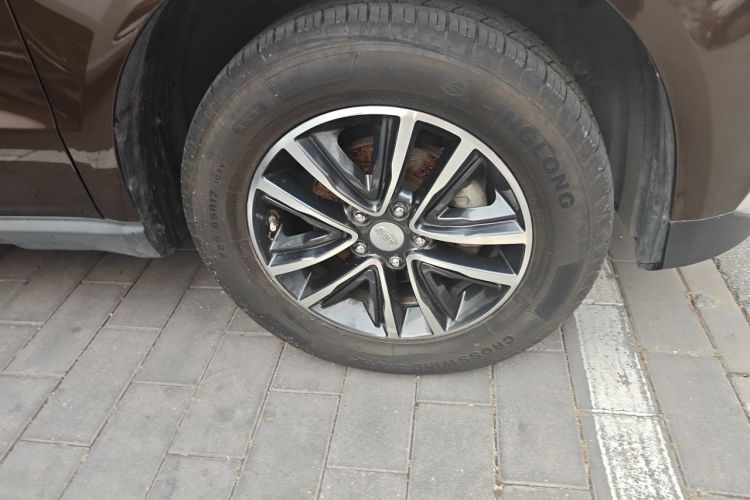 GEELY Vision X6 2019 car image #6