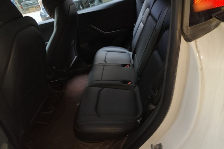 Tesla Model Y 2022 #17 Tesla Model Y 2022 car image #17